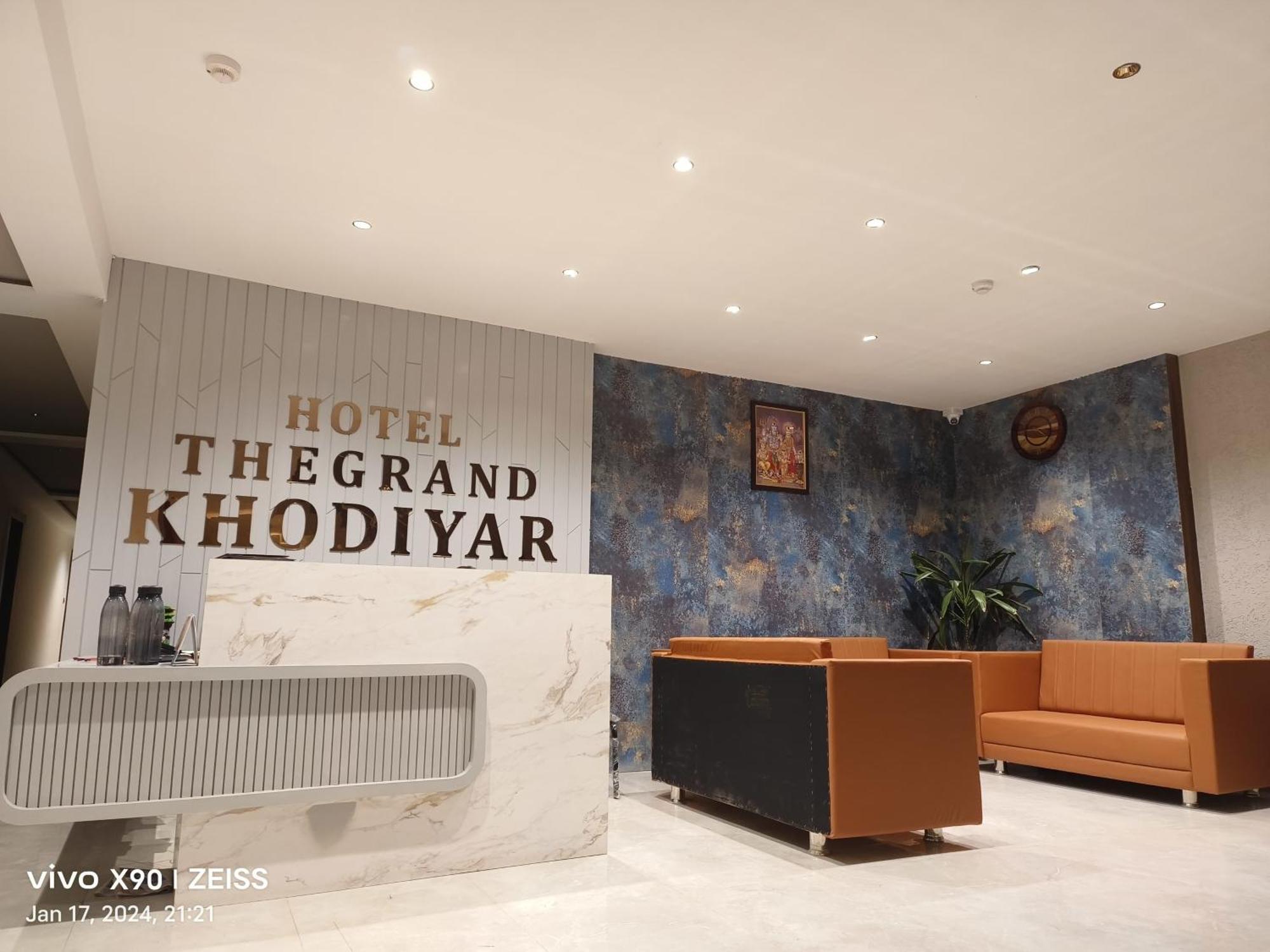 Hotel The Grand Khodiyar Visnagar ภายนอก รูปภาพ