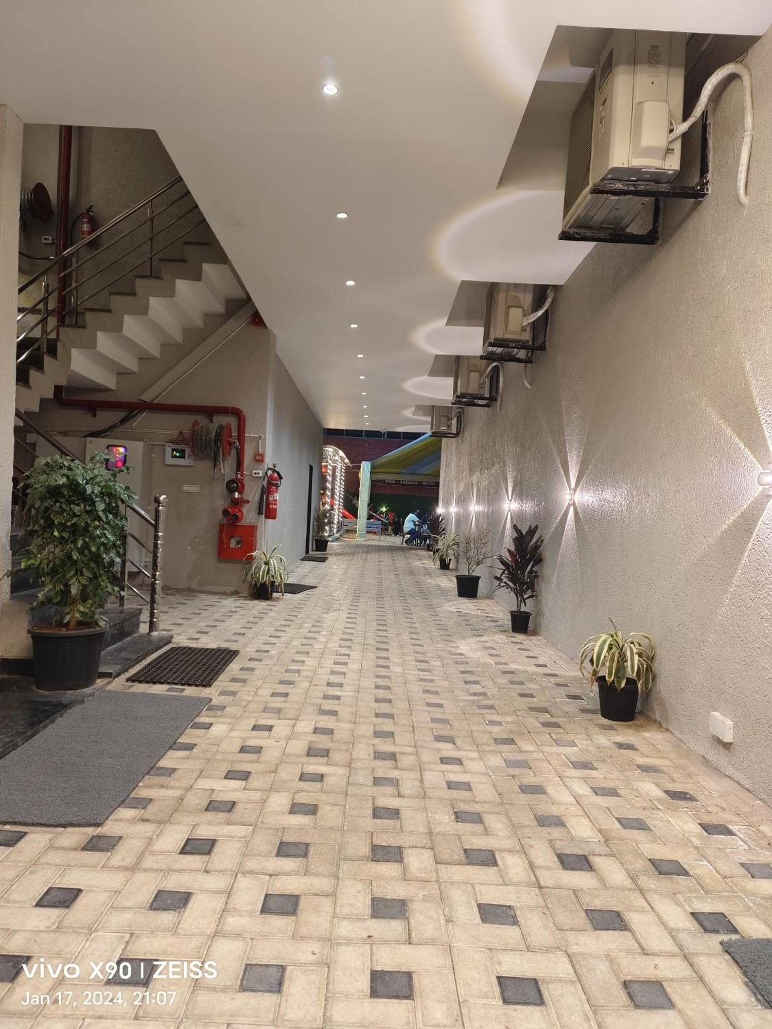 Hotel The Grand Khodiyar Visnagar ภายนอก รูปภาพ